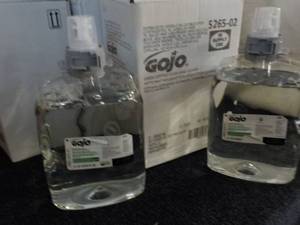 2 - 2 litter bottles GOJO Hand Clea...