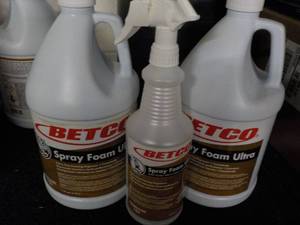 2 Gallon Jugs Betco Spray Foam Ultr...
