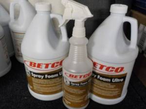 2 Gallon Jugs Betco Spray Foam Ultr...