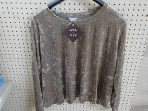 Ava Viv Blue Velvety top size 3x...