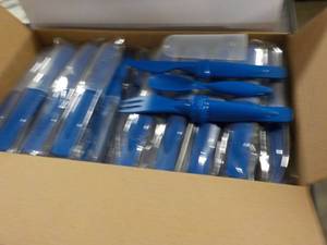 Box of 50 Royal Blue Plastic Culter...
