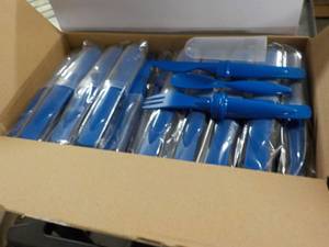Box of 50 Royal Blue Plastic Culter...