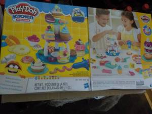 2 Play Doh Kitchen Creations...