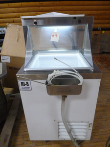 lot 4 image: Ice Cream Dipping Cabinet