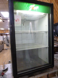 lot 5 image: 7-Up Cooler
