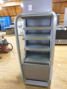 lot 7 image: Open Case Refrigerator