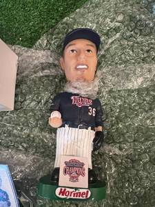 lot 23 image: Joe Nathan Bobble Head
