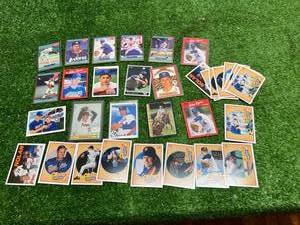 lot 89 image: Nolan Ryan Cards