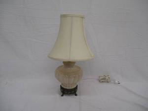 Beautiful Vintage Aladdin Lamp