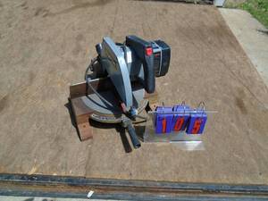 Delta 10 miter saw. Tested & works. As shown.