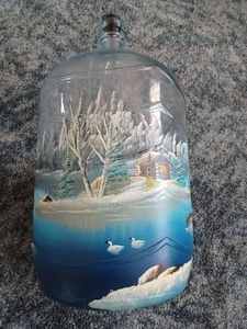 lot 18 image: Glenwood Inglewood 5 gallon Glass Jug with Painted Wildlife Scene on it