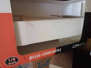 lot 100 image: Four Empty Scale Models Boxes for Allis-Chalmers Tractors 18 Scale to 116th Scale