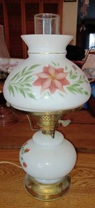 lot 180 image: Ornate Table Lamp