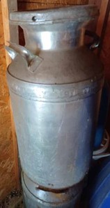 lot 250 image: 10-Gallon Milk Can with Cover - P.M.P. Winsted, Minn.
