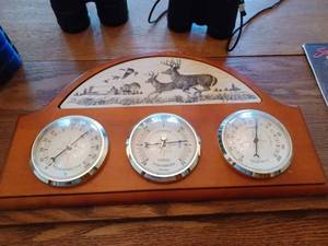 lot 266 image: Weather Meter Set on Maple Plaque with Deer, a 4 X 40 Binoculars has a chip out of it and a 4 X 30 Binoculars from Time Magazine