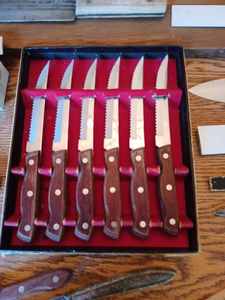 lot 322 image: More Than 40 Knives for the Kitchen and for the Outdoors Butcher Knives, Hunting Knife, Bread Knives, Potato Knives,