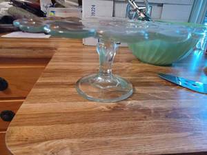lot 335 image: Ornate Vintage Glass Pedestal Cake Saver, Vintage Green MixingServing Bowl and Egg Beater