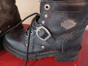 lot 517 image: Pair of Size 10 Harley-Davidson Size 10 Leather Boots