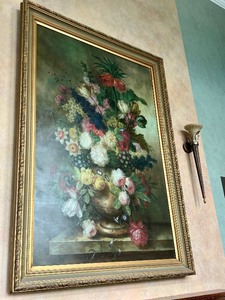 lot 8 image: Extraordinary Large Floral Oil Painting