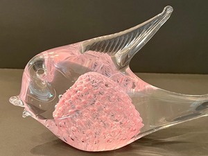 lot 6 image: Swedish Art Glass Fish Figurine