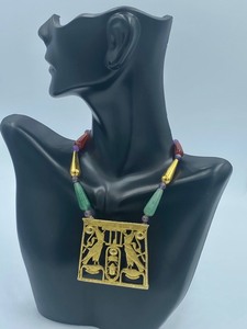 lot 63 image: MMA 1976 Sky God Horus Necklace - Metropolitan Museum Art Treasures Necklace