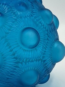 lot 47 image: Beautiful Antique Rene Lalique Electric Blue Tournesols Vase
