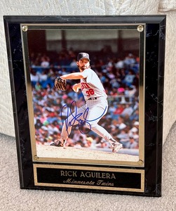 lot 87 image: Minnesota Twins Rick Aguilera Signed Photograph on Plaque