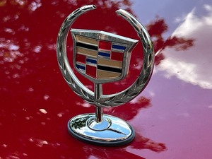 lot 1A image: Gorgeous Red 2003 Cadillac DeVille