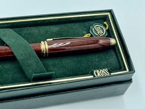 lot 100 image: Nice Cross Pen in Box