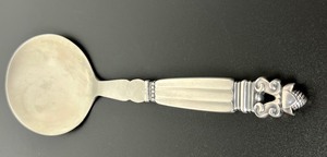 lot 149 image: Georg Jensen Acorn Sterling Egg Server