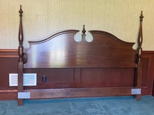 lot 197 image: Drexel Headboard