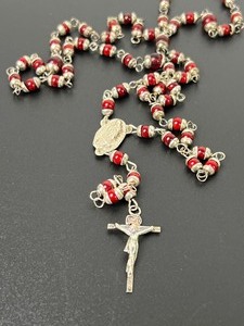 lot 158 image: Lovely Vintage Rosary Necklace