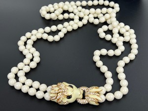 lot 168 image: Vintage Stunning Ciner Double Strand Necklace with Panther Figurine