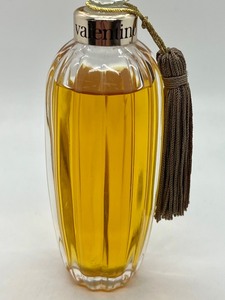 lot 173 image: Valentino Perfume