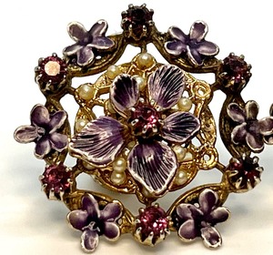 lot 216 image: Beautiful Vintage Enamel and Gold Tone Clip Earrings