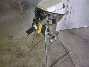 lot 2 image: Johnson Sea-Horse 9.5 hp. Model 9R-...