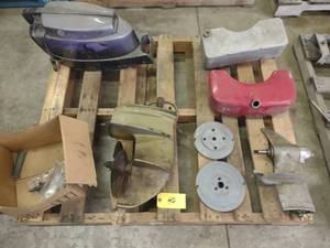 lot 40 image: Assorted Outboard Motor Parts...