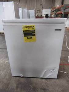 lot 162 image: Thomson Chest Freezer (5.0 cu. ft.) TFRF520,  SLIGHTLY USED SCRATCH AND DENT - WORKS