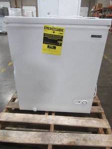 lot 163 image: Thomson Chest Freezer (5.0 cu. ft.) TFRF520,  SLIGHTLY USED SCRATCH AND DENT - WORKS