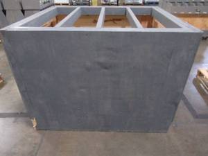 lot 205 image: Pallet Sized Display for vertical Items, carpet, brooms, shovels etc...