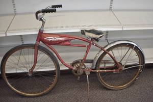 lot 33 image: 1980s Columbia
