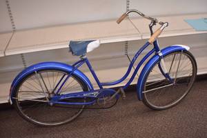 lot 21 image: 1959 Hollywood