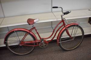 lot 45 image: 1965 Hollywood