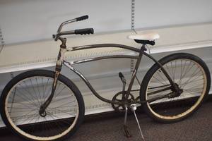 lot 55 image: Rolfassi
