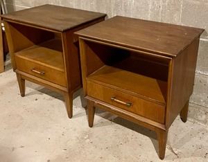 lot 54 image: 2 Vintage Mid Century Furniture Side TablesNight Stands