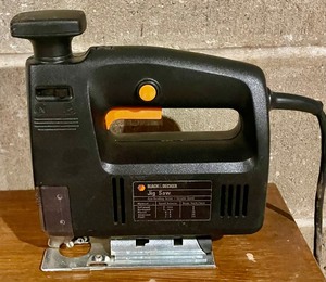 lot 64 image: Power Tool Grouping