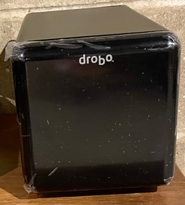 lot 85 image: New Data Robotics Inc Drobo