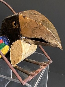 lot 28 image: Whimsical and Fun Metal Parrot Figurine
