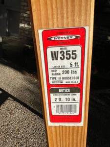 lot 161 image: Werner 5 Foot 200 lb. Step Ladder