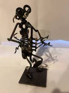 lot 201 image: Metal Steam Punk Saxophone Player